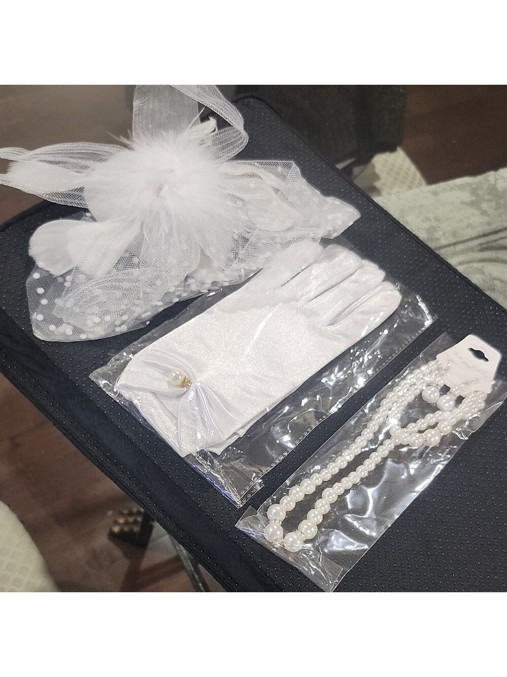 Elegant White Sateen Gloves and Pearl Necklace Wedding Set 5 Pc New